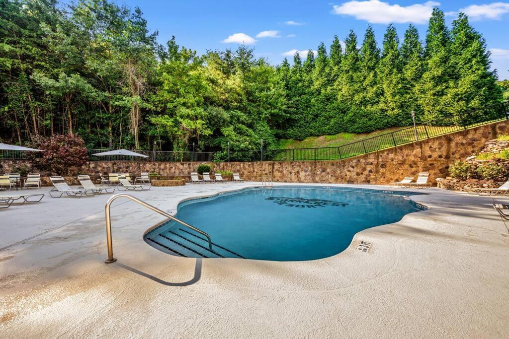Вилла Pvt Pool At The Grotto Севьервилл Экстерьер фото